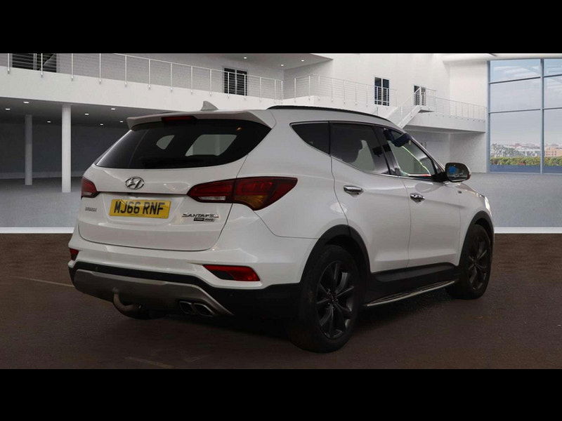 Hyundai Santa Fe 2.2 Santa Fe Wiggins Edition Blue Drive CRDi Auto 4WD 5dr 5dr Automatic 2025