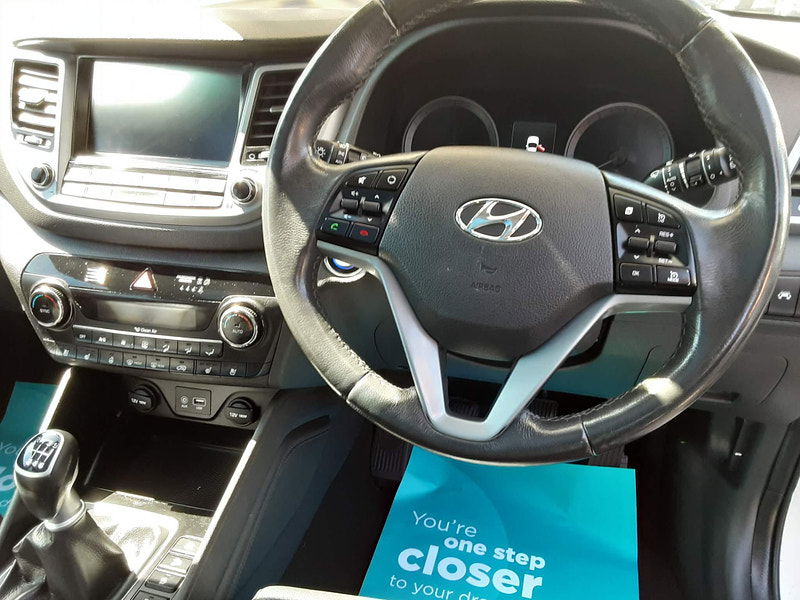 Hyundai Tucson 2.0 CRDi Blue Drive Premium SE Euro 6 (s/s) 5dr 5dr Manual 2025