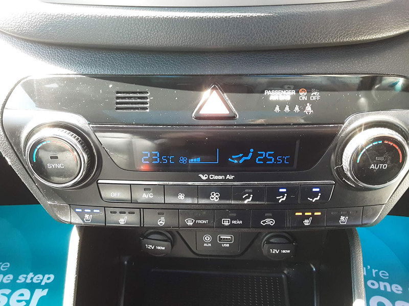 Hyundai Tucson 2.0 CRDi Blue Drive Premium SE Euro 6 (s/s) 5dr 5dr Manual 2025