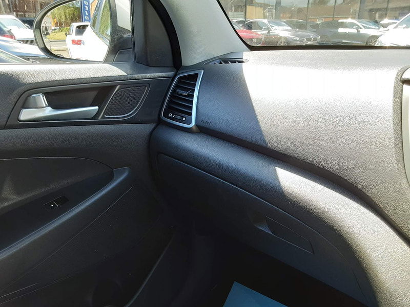 Hyundai Tucson 2.0 CRDi Blue Drive Premium SE Euro 6 (s/s) 5dr 5dr Manual 2025