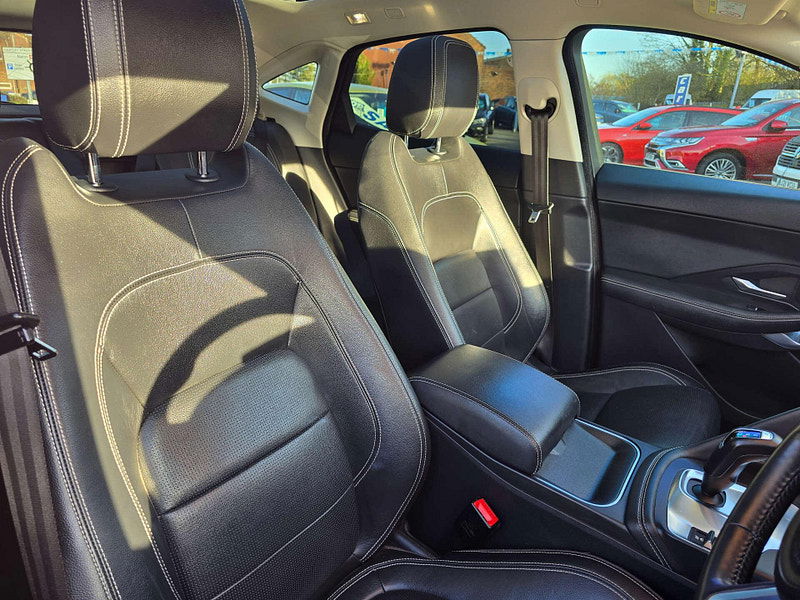 Jaguar E-PACE 2.0 E-Pace R-Dynamic SE D AWD Auto 4WD 5dr 5dr Automatic 2026