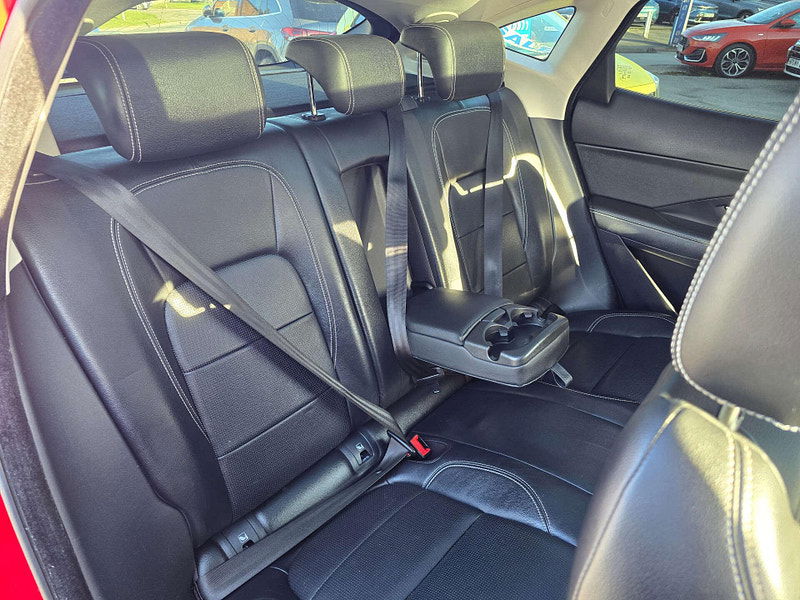 Jaguar E-PACE 2.0 E-Pace R-Dynamic SE D AWD Auto 4WD 5dr 5dr Automatic 2026