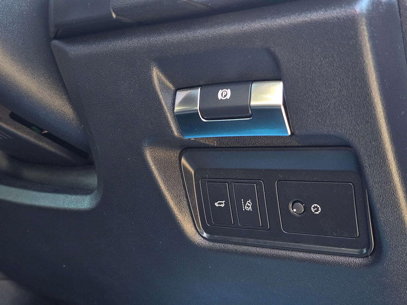 Jaguar E-PACE 2.0 E-Pace R-Dynamic SE D AWD Auto 4WD 5dr 5dr Automatic 2026