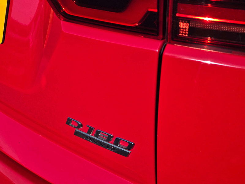 Jaguar E-PACE 2.0 E-Pace R-Dynamic SE D AWD Auto 4WD 5dr 5dr Automatic 2026