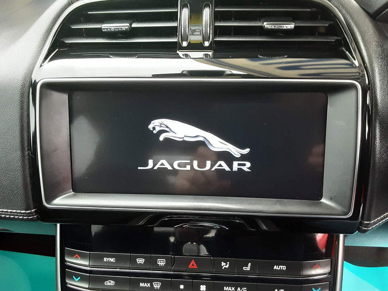 Jaguar XE 2.0d R-Sport Auto Euro 6 (s/s) 4dr 4dr Automatic 2025