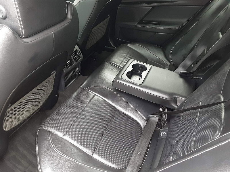 Jaguar XE 2.0d R-Sport Auto Euro 6 (s/s) 4dr 4dr Automatic 2025