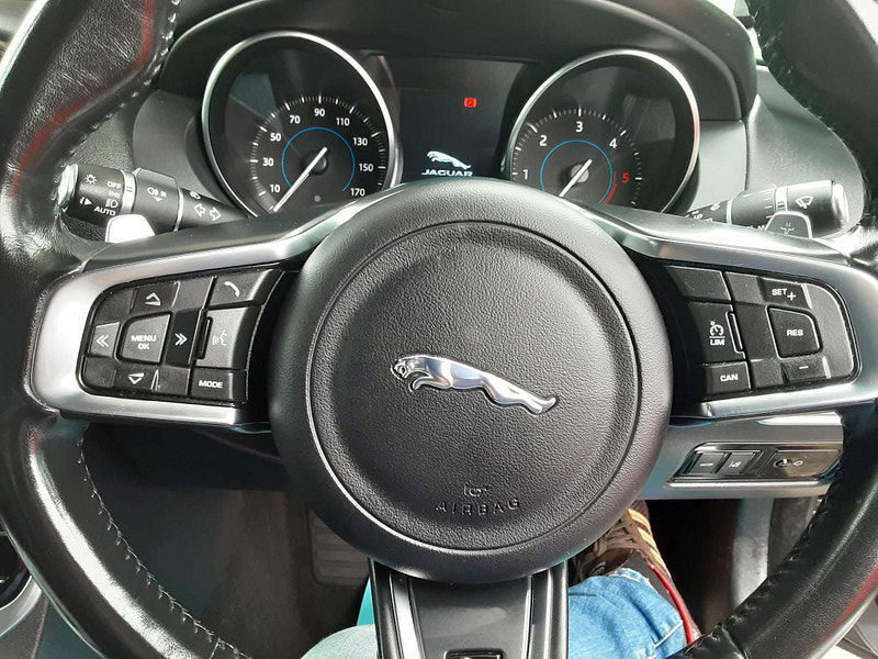 Jaguar XE 2.0d R-Sport Auto Euro 6 (s/s) 4dr 4dr Automatic 2025