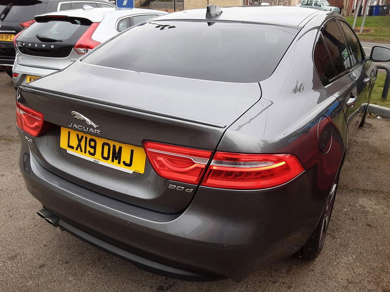 Jaguar XE 2.0d R-Sport Auto Euro 6 (s/s) 4dr 4dr Automatic 2025