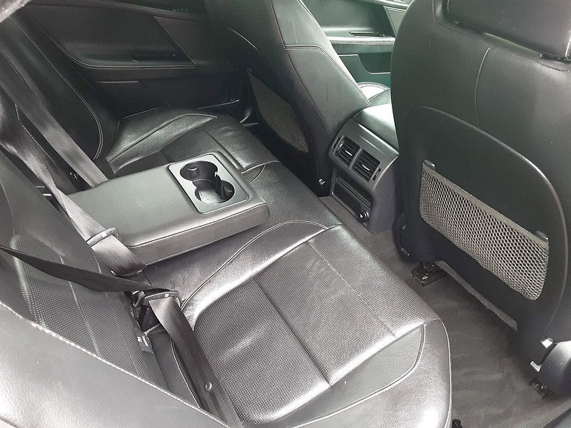 Jaguar XE 2.0d R-Sport Auto Euro 6 (s/s) 4dr 4dr Automatic 2025