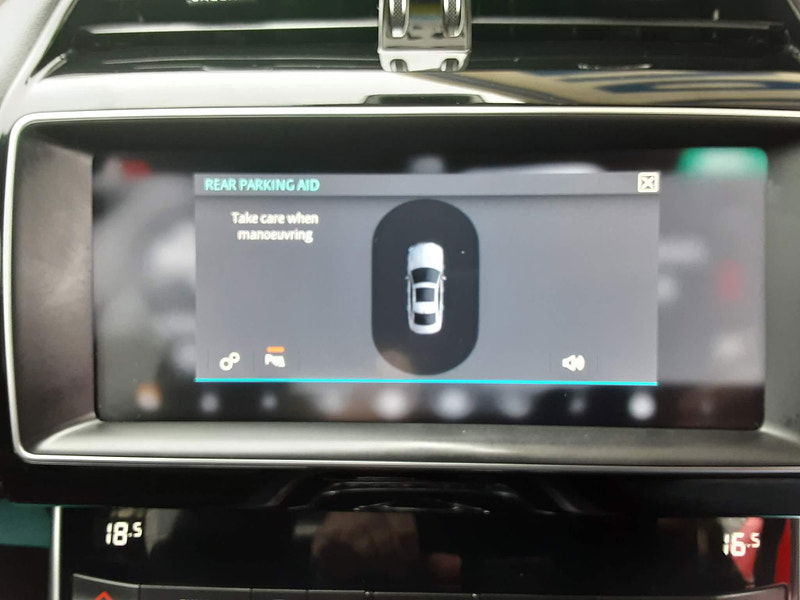 Jaguar XE 2.0d R-Sport Auto Euro 6 (s/s) 4dr 4dr Automatic 2025