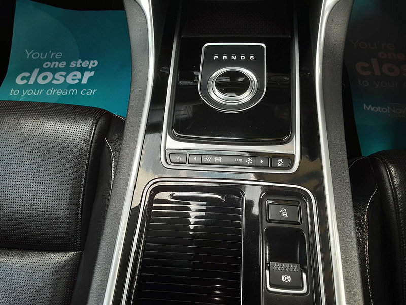 Jaguar XF 2.0 XF R-Sport D Auto 5dr 5dr Automatic 2026