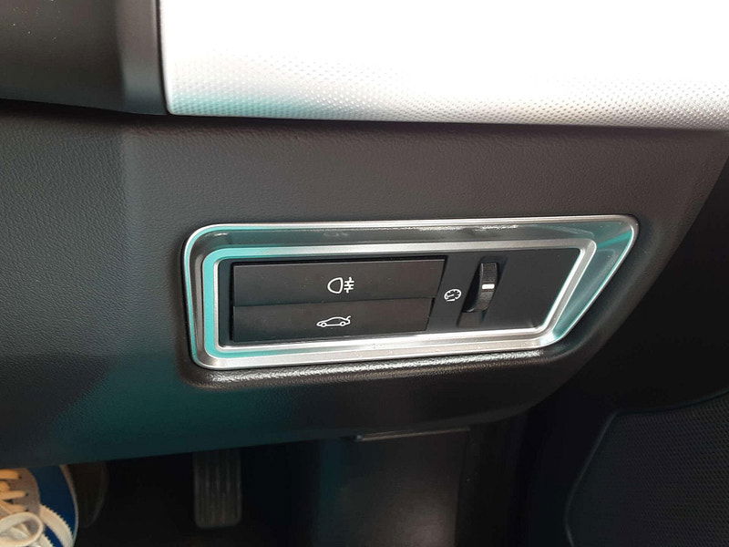 Jaguar XF 3.0 XF Premium Luxury V6 D Auto 4dr 4dr Automatic 2025