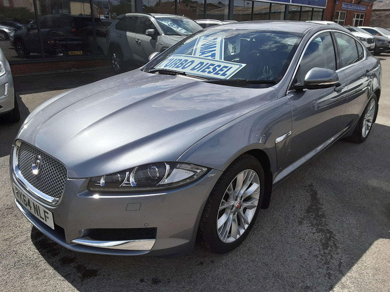 Jaguar XF 3.0 XF Premium Luxury V6 D Auto 4dr 4dr Automatic 2025