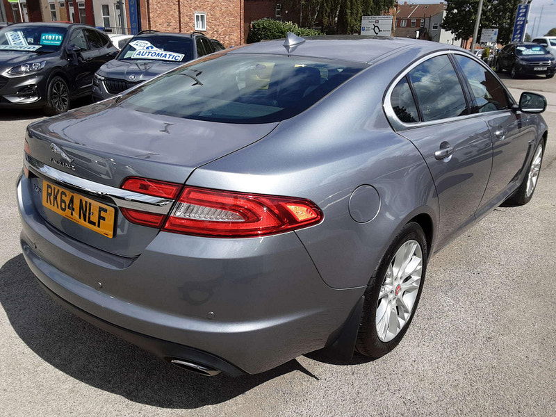 Jaguar XF 3.0 XF Premium Luxury V6 D Auto 4dr 4dr Automatic 2025