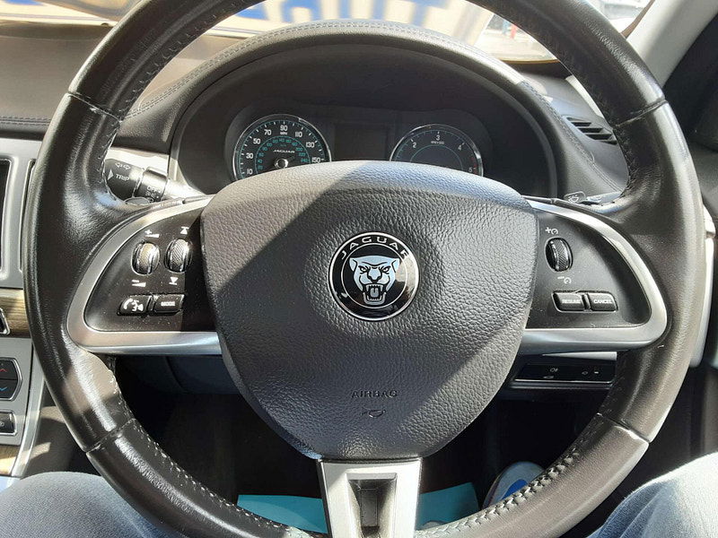 Jaguar XF 3.0 XF Premium Luxury V6 D Auto 4dr 4dr Automatic 2025