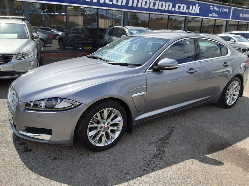 Jaguar XF 3.0 XF Premium Luxury V6 D Auto 4dr 4dr Automatic 2025