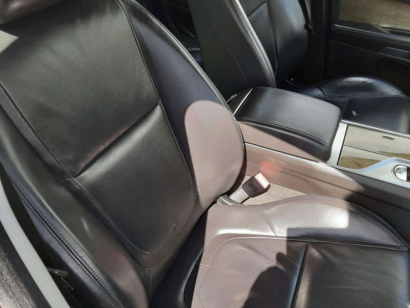 Jaguar XF 3.0 XF Premium Luxury V6 D Auto 4dr 4dr Automatic 2025
