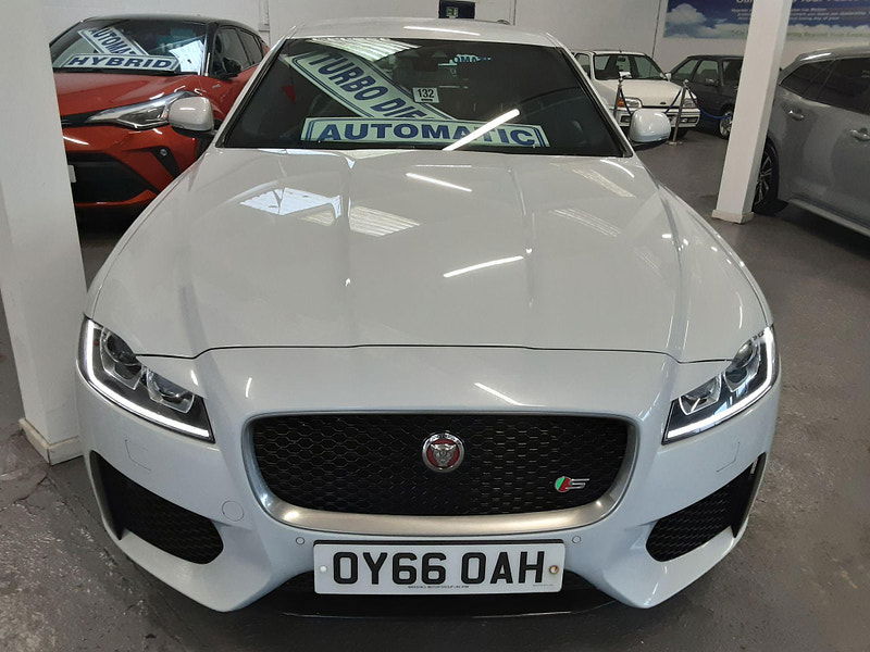 Jaguar XF 3.0d V6 S Auto Euro 6 (s/s) 4dr 4dr Automatic 2024