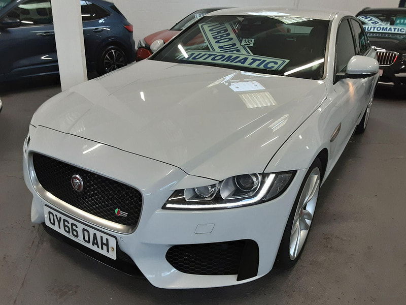 Jaguar XF 3.0d V6 S Auto Euro 6 (s/s) 4dr 4dr Automatic 2024