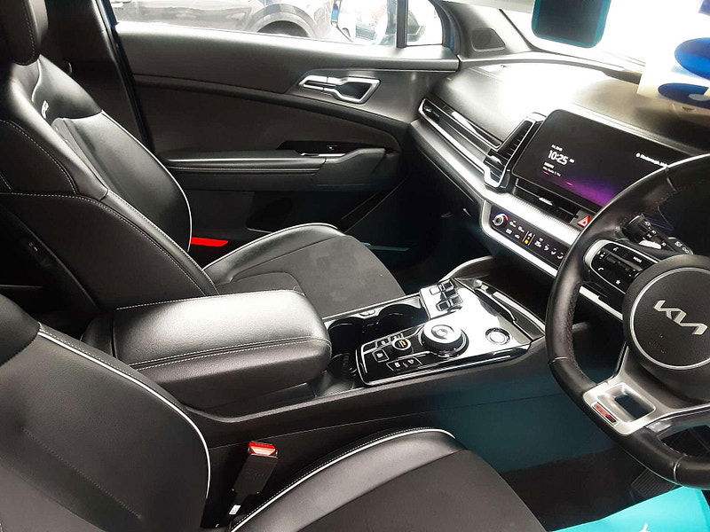 Kia Sportage 1.6 Sportage GT-Line PHEV 4x4 Auto 4WD 5dr 5dr Automatic 2026