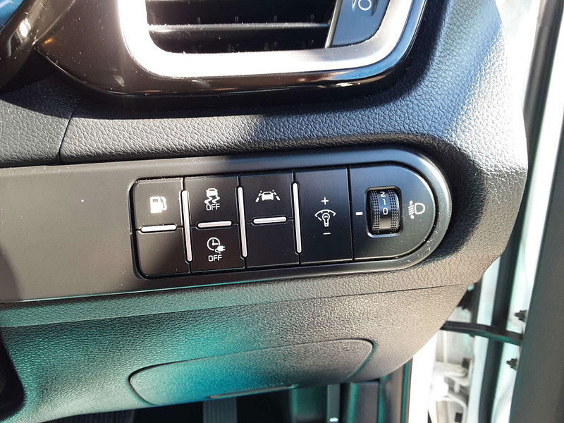 Kia XCeed 1.6 XCeed 3 PHEV Semi-Auto 5dr 5dr Automatic 2025