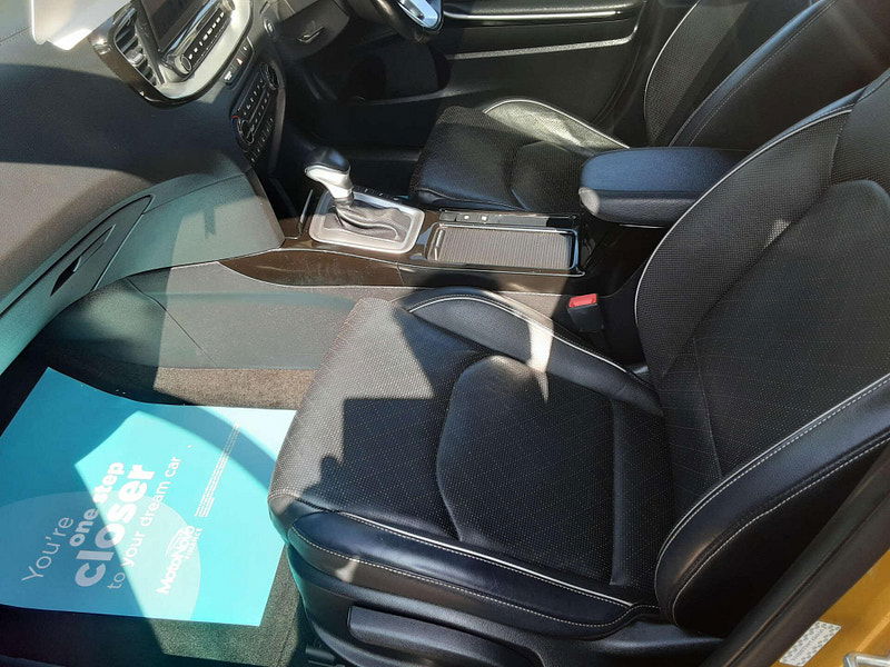 Kia XCeed 1.6 XCeed First Edition PHEV Semi-Auto 5dr 5dr Automatic 2025