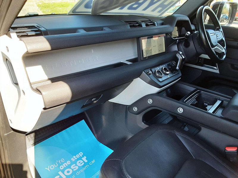 Land Rover Defender 2.0 Defender X-Dynamic SE PHEV Auto 4WD 5dr 5dr Automatic 2026