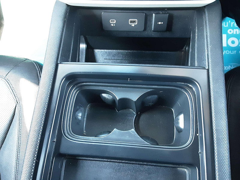 Land Rover Defender 2.0 Defender X-Dynamic SE PHEV Auto 4WD 5dr 5dr Automatic 2026