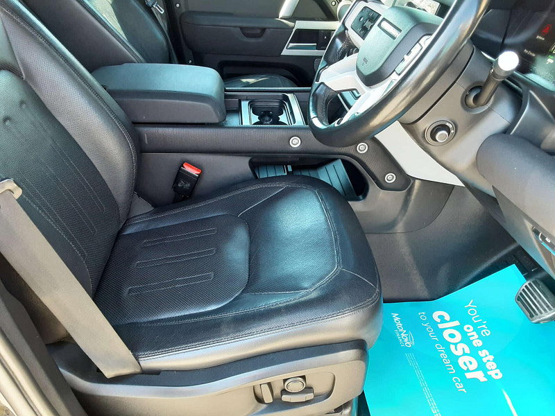 Land Rover Defender 2.0 Defender X-Dynamic SE PHEV Auto 4WD 5dr 5dr Automatic 2026