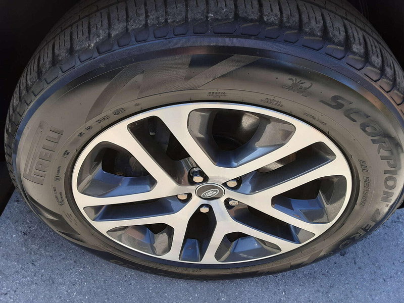 Land Rover Defender 2.0 Defender X-Dynamic SE PHEV Auto 4WD 5dr 5dr Automatic 2026