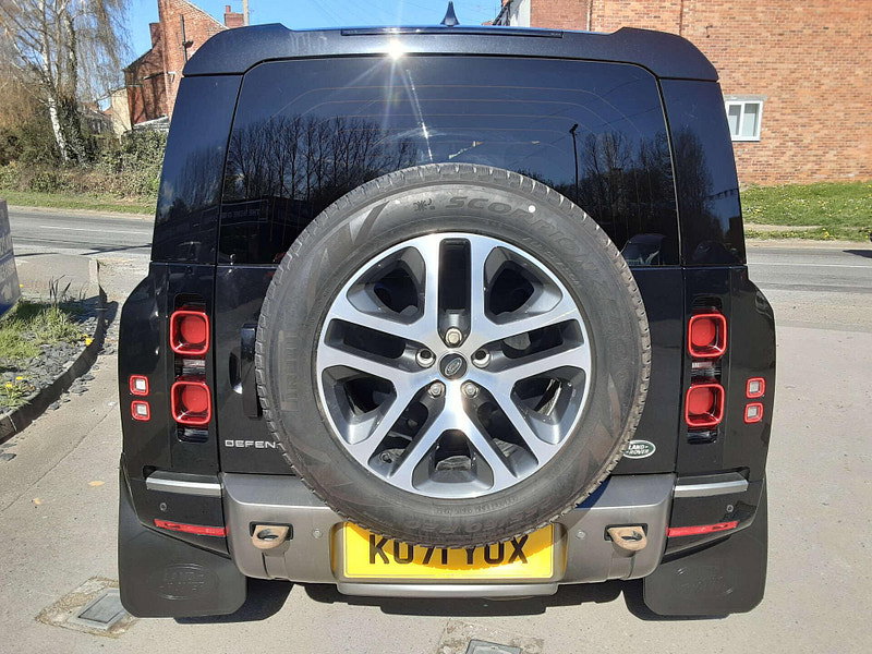 Land Rover Defender 2.0 Defender X-Dynamic SE PHEV Auto 4WD 5dr 5dr Automatic 2026