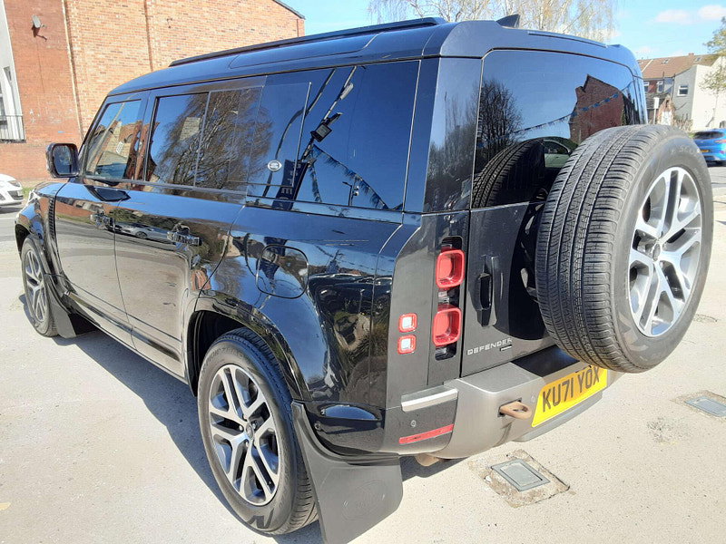 Land Rover Defender 2.0 Defender X-Dynamic SE PHEV Auto 4WD 5dr 5dr Automatic 2026