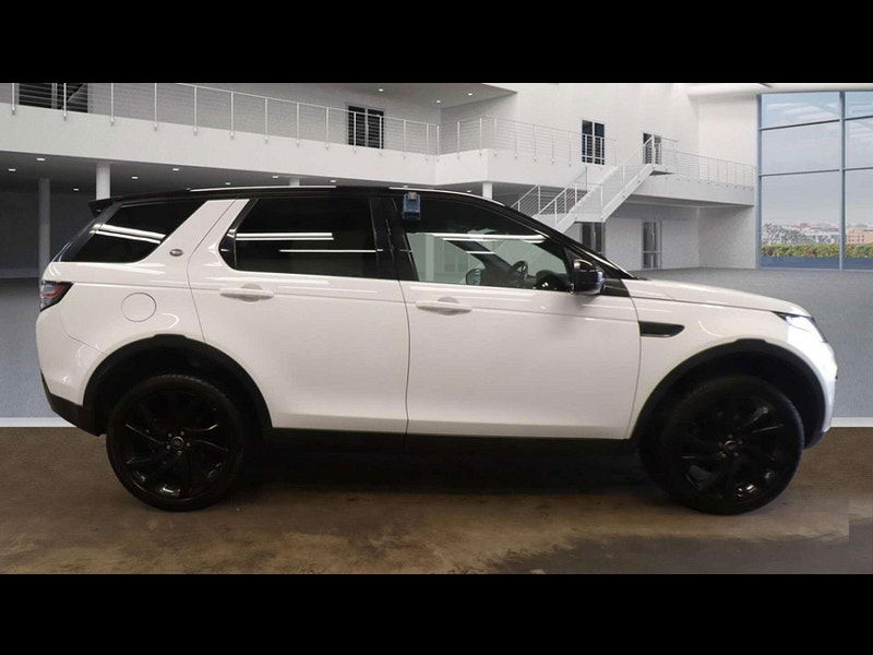 Land Rover Discovery Sport 2.0 Discovery Sport Black HSE TD4 Auto 4WD 5dr 5dr Automatic 2025