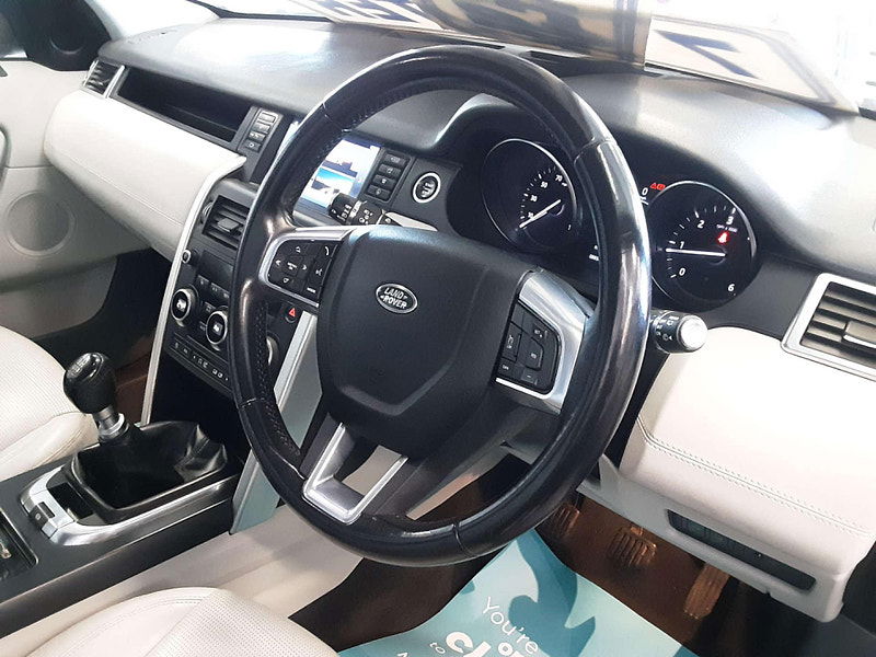 Land Rover Discovery Sport 2.0 Discovery Sport HSE TD4 4WD 5dr 5dr Manual 2025