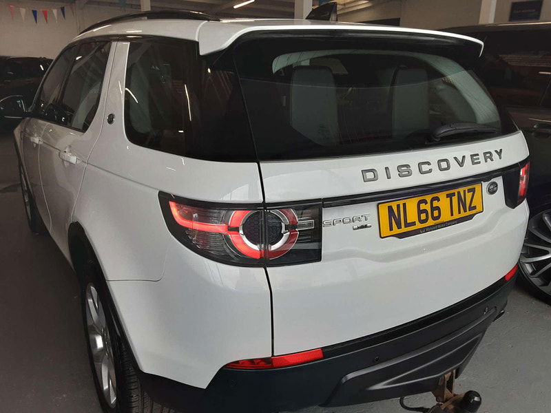 Land Rover Discovery Sport 2.0 Discovery Sport HSE TD4 Auto 4WD 5dr 5dr Automatic 2025