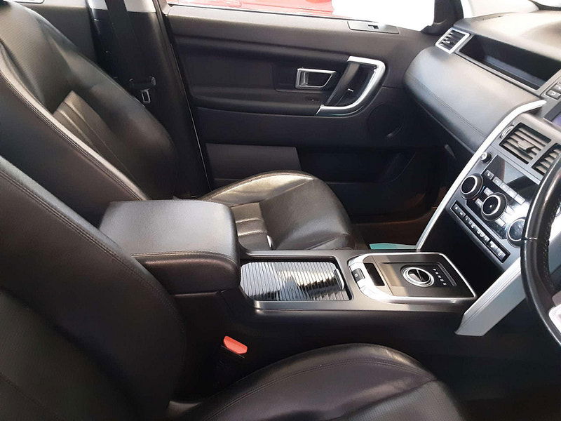 Land Rover Discovery Sport 2.0 Discovery Sport HSE TD4 Auto 4WD 5dr 5dr Automatic 2025