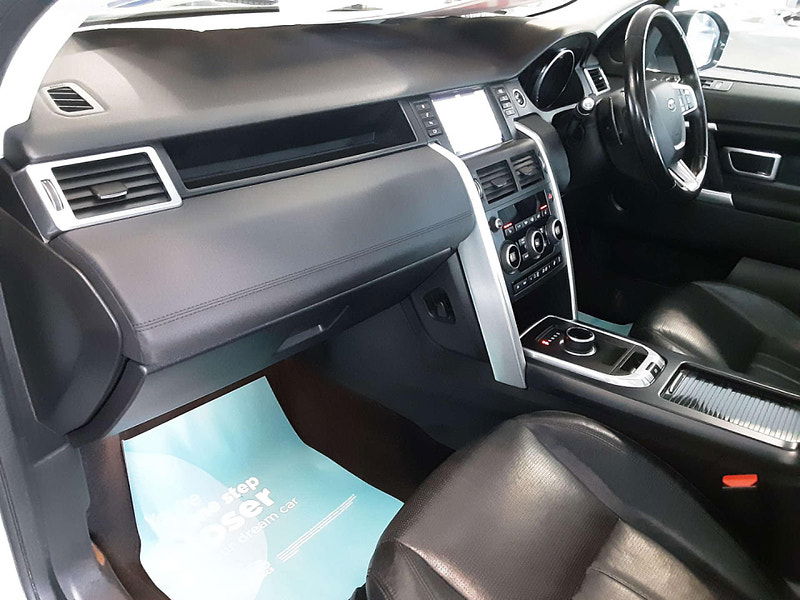 Land Rover Discovery Sport 2.0 Discovery Sport HSE TD4 Auto 4WD 5dr 5dr Automatic 2025