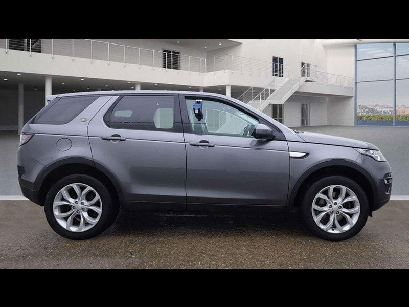 Land Rover Discovery Sport 2.0 Discovery Sport HSE TD4 Auto 4WD 5dr 5dr Automatic 2025