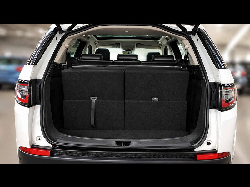 Land Rover Discovery Sport 2.0 Discovery Sport SE D Auto 4WD 5dr 5dr Automatic 2026