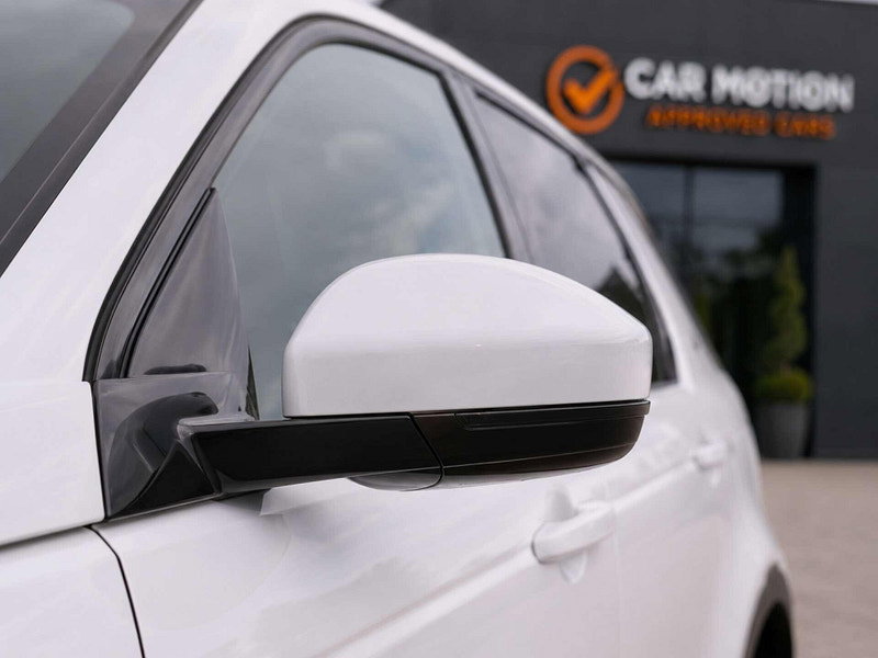 Land Rover Discovery Sport 2.0 Discovery Sport SE D Auto 4WD 5dr 5dr Automatic 2026