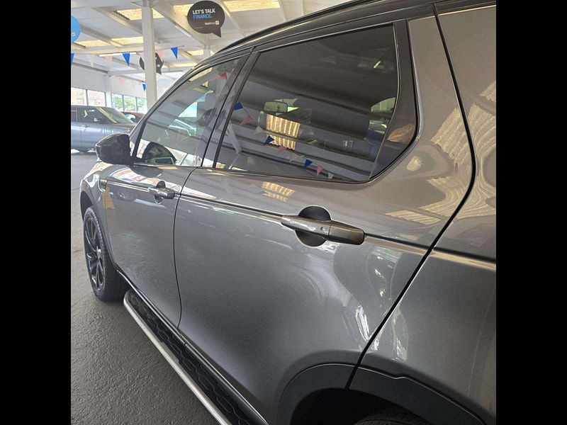 Land Rover Discovery Sport 2.2 Discovery Sport Luxury HSE SD4 Auto 4WD 5dr 5dr Automatic 2025