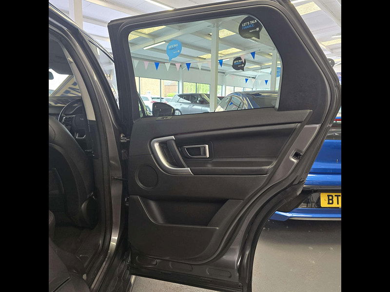 Land Rover Discovery Sport 2.2 Discovery Sport Luxury HSE SD4 Auto 4WD 5dr 5dr Automatic 2025
