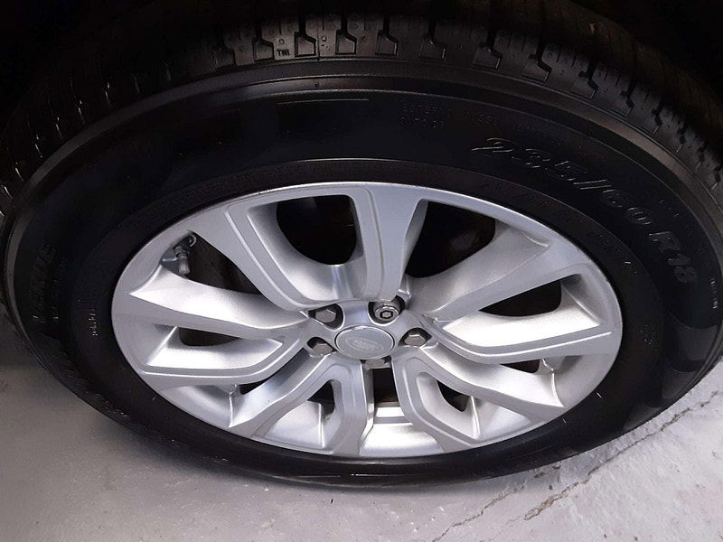Land Rover Range Rover Evoque 2.0 Range Rover Evoque SE Tech TD4 Auto 4WD 5dr 5dr Automatic 2025