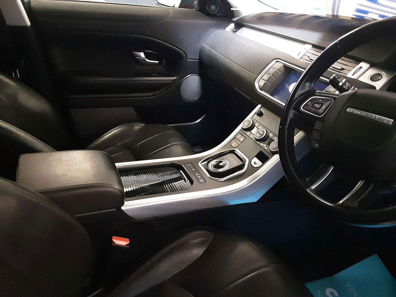 Land Rover Range Rover Evoque 2.0 Range Rover Evoque SE Tech TD4 Auto 4WD 5dr 5dr Automatic 2025