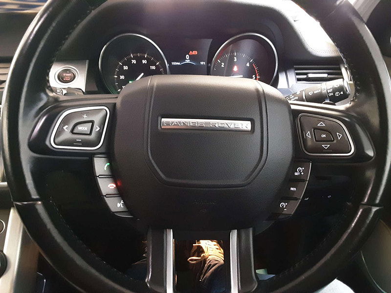Land Rover Range Rover Evoque 2.0 Range Rover Evoque SE Tech TD4 Auto 4WD 5dr 5dr Automatic 2025