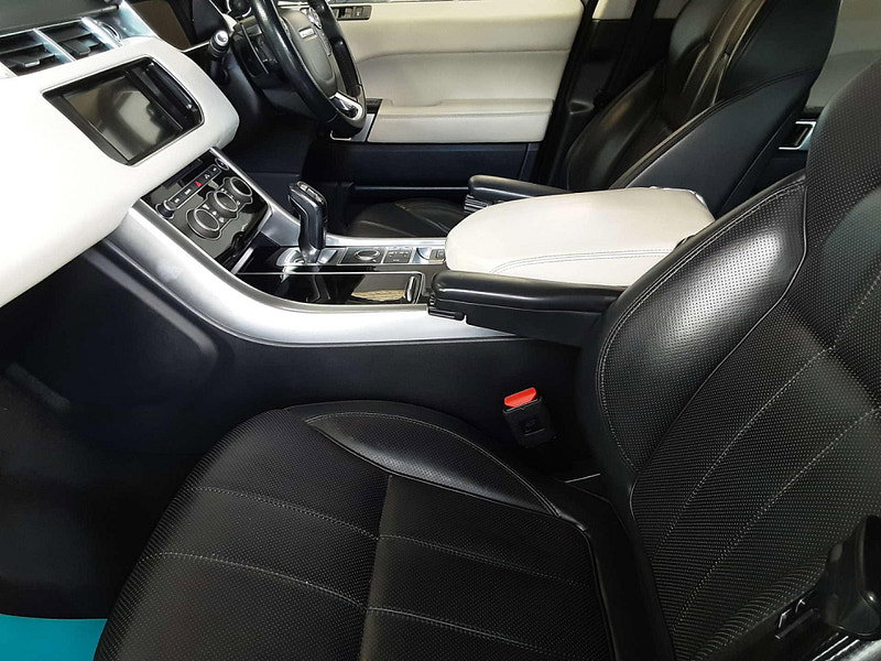 Land Rover Range Rover Sport 3.0 Range Rover Sport HSE SDV6 Auto 4WD 5dr 5dr Automatic 2026