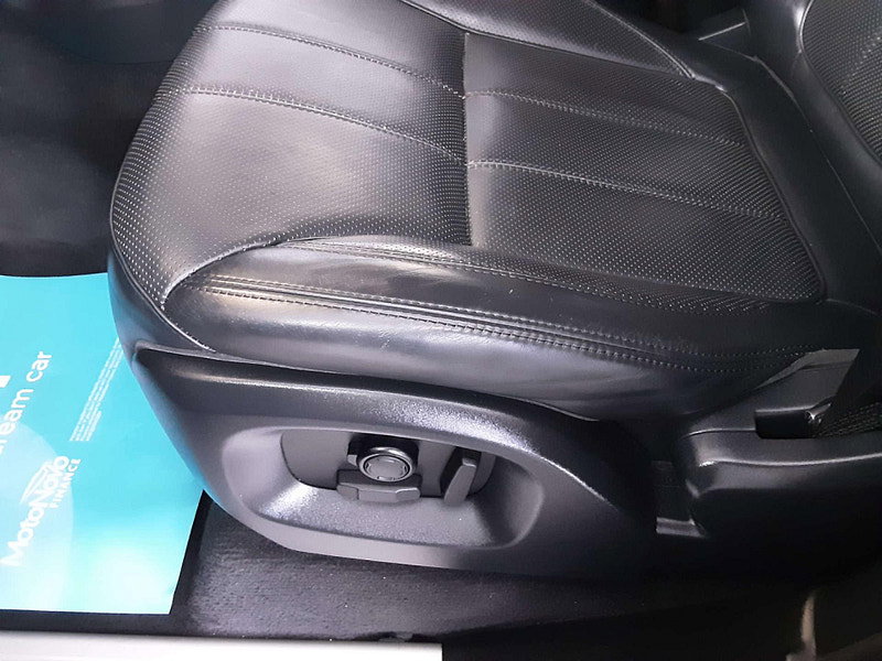 Land Rover Range Rover Sport 3.0 Range Rover Sport HSE SDV6 Auto 4WD 5dr 5dr Automatic 2026