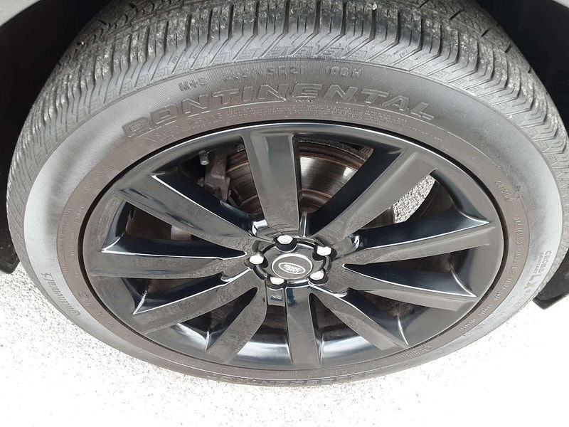 Land Rover Range Rover Velar 2.0 Range Rover Velar R-Dynamic HSE D240 Auto 4WD 5dr 5dr Automatic 2025