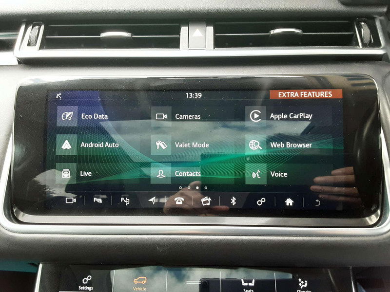 Land Rover Range Rover Velar 2.0 Range Rover Velar R-Dynamic HSE D240 Auto 4WD 5dr 5dr Automatic 2025