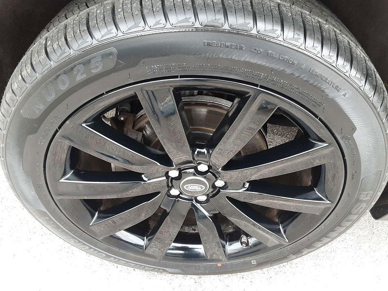 Land Rover Range Rover Velar 2.0 Range Rover Velar R-Dynamic HSE D240 Auto 4WD 5dr 5dr Automatic 2025